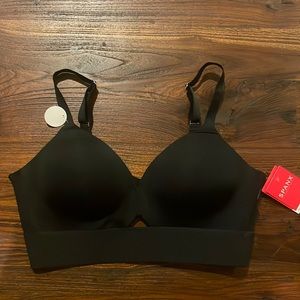 SPANX workout to waves medium impact sports bra black